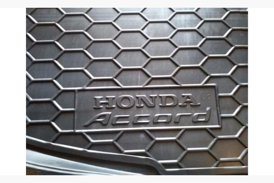 Honda Accord VIII 2008–2012 Vanička do kufra SD (Autogumm, plast) Image