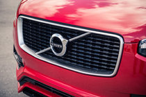 Volvo XC90 2015– Predná maska fotografia 1