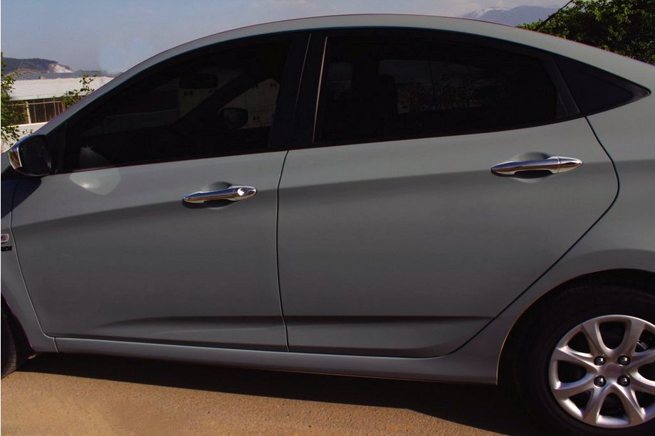 Hyundai Accent 2011–2017 Chrómové kryty kľučiek (4 ks, nerez) OmsaLine – talianska nehrdzavejúca oceľ Image