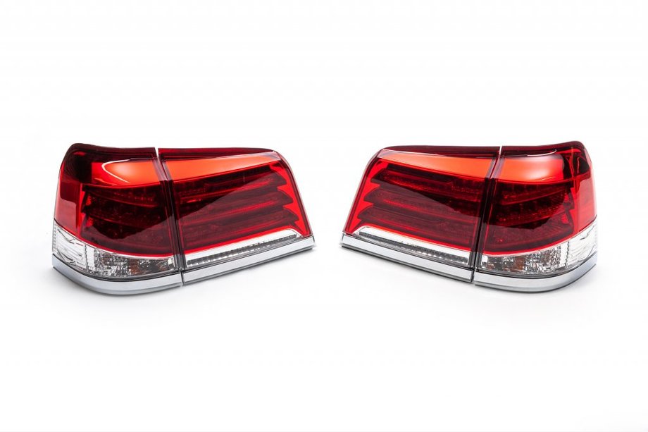 Lexus LX570/450d 2008–2022 Zadné brzdové svetlá (2012-2015, 2 ks) Kompletná sada Image