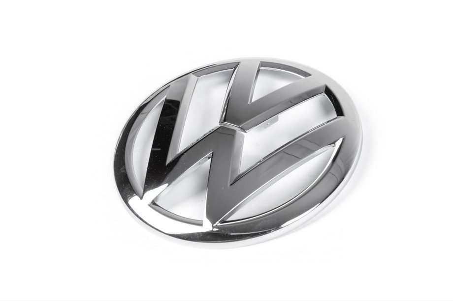 Volkswagen Tiguan 2016–2023 Zadný emblém (horná časť, originál) Image