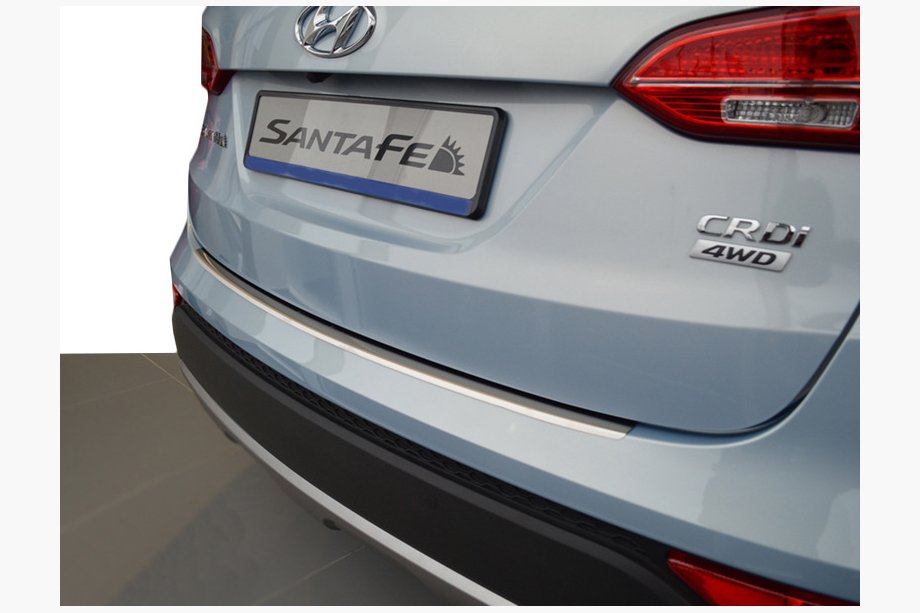 Hyundai Santa Fe 3 2012–2018 Nerezová lišta na zadný nárazník s ohybom Nataniko (nerez) Grand Santa Fe, 2012-2016 Image