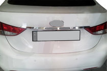 Hyundai Elantra (MD/UD) 2011–2015 Nerezová lišta nad ŠPZ fotografia 1