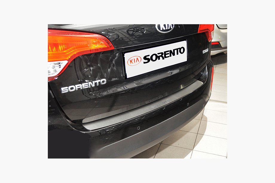 Kia Sorento II XM 2009–2014 Nerezová lišta na zadný nárazník Nataniko 2010–2012 Image