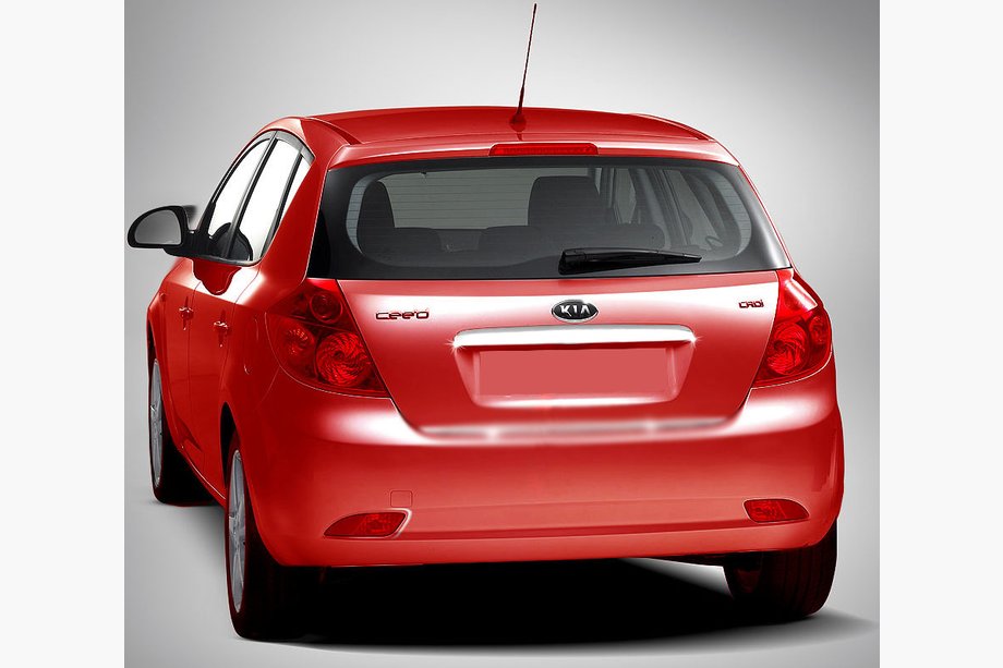 Kia Ceed 2007–2012 Lišta nad ŠPZ (HB, nerez) Image