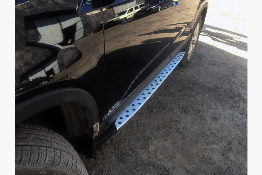 Kia Sorento II XM 2009–2014 Bočné prahy Niken BMW style 2010-2013 (2 ks, plast) Image