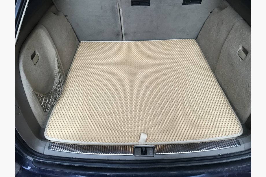 Audi A4 B6 2000–2004 EVA rohož do kufra (Sedan, béžová) Image