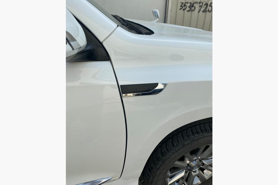 Toyota Land Cruiser Prado 150 2009–2023 Nálepky na blatník (2 ks) Image