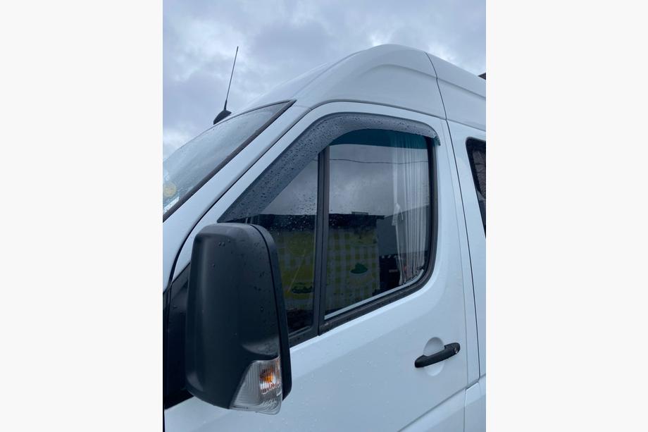 Mercedes Sprinter W906 2006–2018 Okenné deflektory lepené (2 ks, ANV) Image