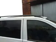Mercedes Viano 2004–2014 Čierne strešné lyžiny CAN Originálny dizajn (kovové nohy) fotografia 1