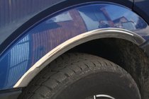 Mercedes Sprinter W906 2006–2018 Úzke lišty na lemy blatníkov (4 ks, nerez) Carmos - turecká oceľ fotografia 3