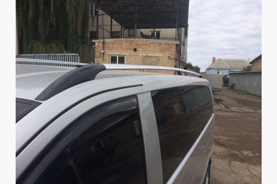 Mercedes Vito W639 2004–2014 Chrómové strešné lyžiny CAN, originálny dizajn (kovové nohy) Krátky rázvor (SHORT) Fotografia 4