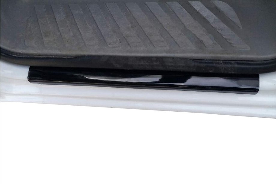 Volkswagen LT 1995–2006 Chrómové kryty prahov dverí DDU (2 ks) Lesklé Image
