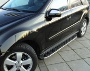 Mercedes GL class X164 2006–2012 Bočné nášľapy BlackLine (2 ks, hliník) fotografia 1