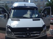 Mercedes Sprinter W906 2006–2018 Deflektor čelného skla na ráme V1 (čierny lesk, 5 mm) fotografia 4