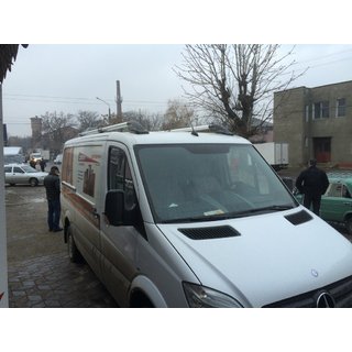 Strešné lyžiny Shark (čierne pätky) Mercedes Sprinter W906 2006–2018 fotografia 3