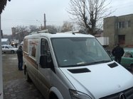 Mercedes Sprinter W906 2006–2018 Strešné lyžiny Shark (čierne pätky) fotografia 3