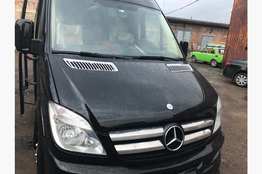 Mercedes Sprinter W906 2006–2018 Lišty na masku chladiča (2006-2013, nerez) Carmos - turecká oceľ Image