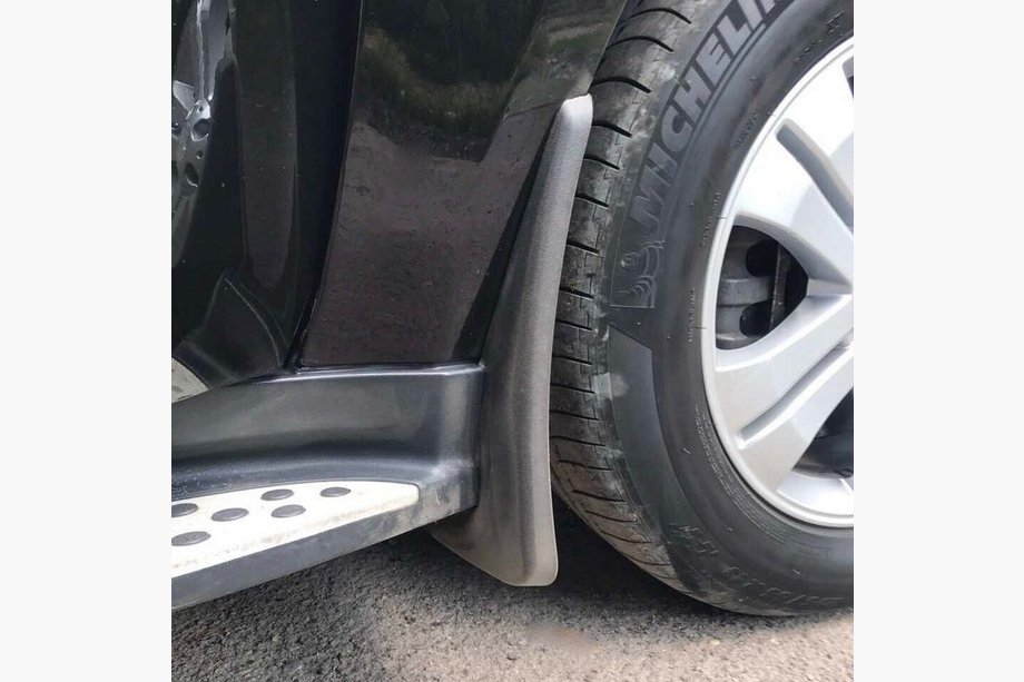 Mercedes GL class X164 2006–2012 Zásterky Premium (4 ks) Image