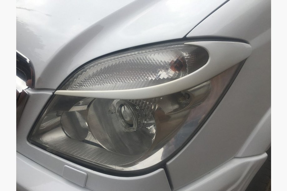 Mercedes Sprinter W906 2006–2018 Mračítka na svetlá Mesiac (na lakovanie) Image