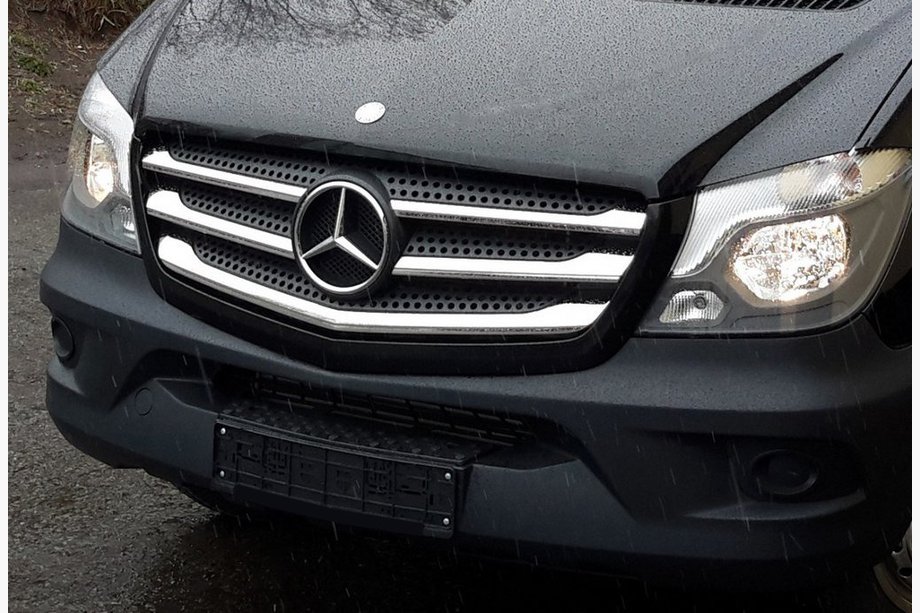 Mercedes Sprinter W906 2006–2018 Nerezové lišty na masku (2013↗, nerez.) OmsaLine – talianska nehrdzavejúca oceľ Image