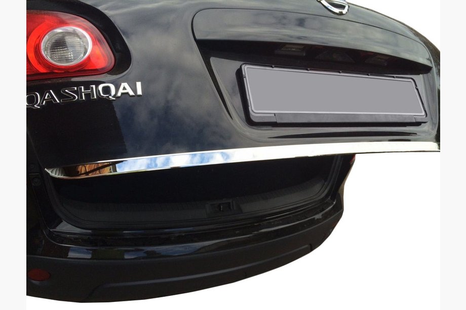 Nissan Qashqai 2010–2014 Nerezová ochranná lišta hrany veka kufra Carmos - turecká oceľ Image