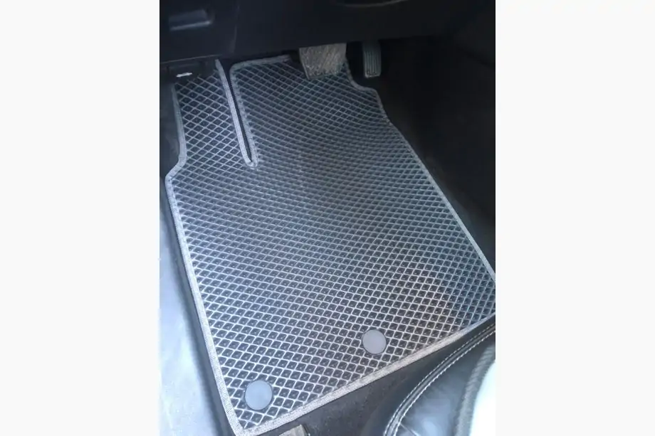 Nissan Qashqai 2010–2014 Autokoberce (EVA, čierne) Image