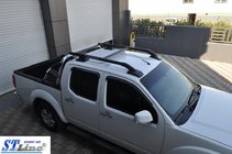 Nissan Navara/NP300 2016– Originálne strešné lyžiny (s priečnikom) Čierne fotografia 5
