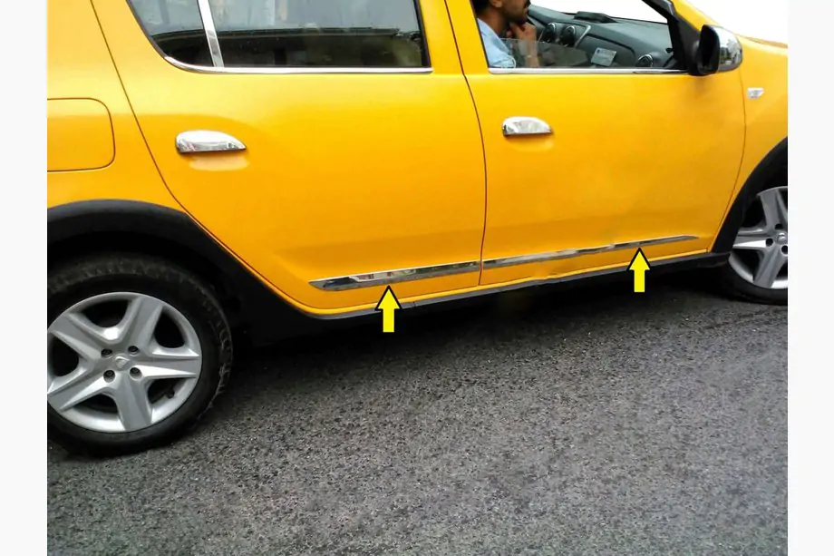 Dacia Sandero 2013–2020 Dverné lišty (4 ks, nerez) Image