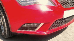 Seat Ibiza 2010–2017 Nerezové kryty hmloviek fotografia 1