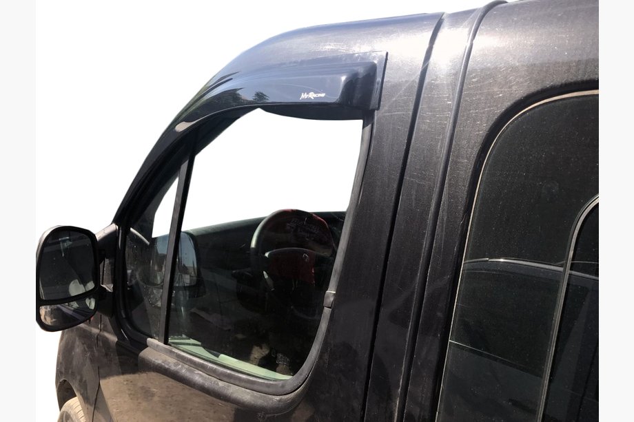Renault Trafic 2001–2015 Deflektory okien (2 ks, MyRacing) Image