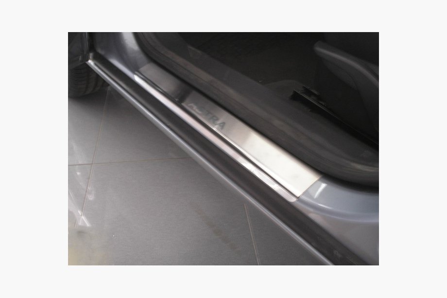 Opel Astra H 2004–2013 Nerezové prahové lišty Nataniko (4 ks) Premium - 3M lepiaca páska, 0,8 mm Image