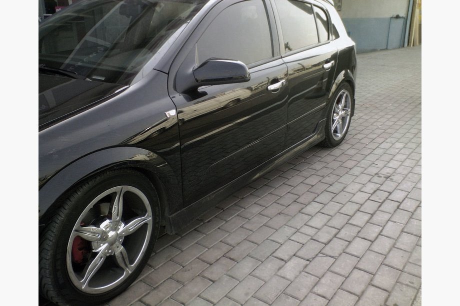 Opel Astra H 2004–2013 Bočné prahy HB (na lakovanie) Image
