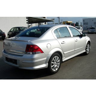 Zadný spodný difúzor Sedan (na lakovanie) Opel Astra H 2004–2013 fotografia 2