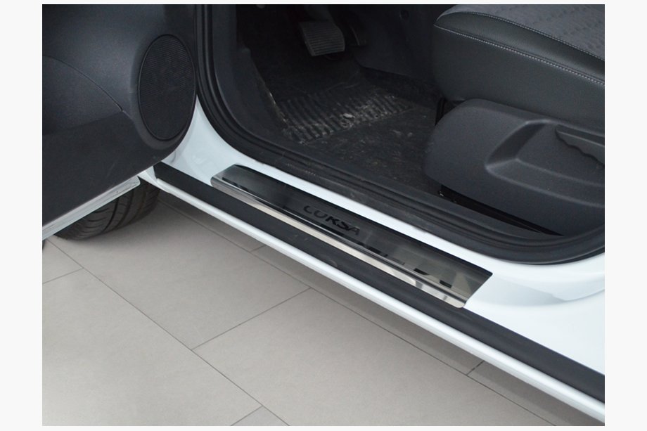 Opel Corsa C 2000–2006 Natanika Premium kryty prahov (4 ks, nerez) Image