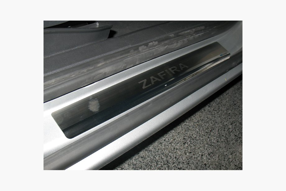 Opel Zafira B 2005–2011 Nerezové prahové lišty Nataniko (4 ks) Premium - 3M lepiaca páska, 0,8 mm Image