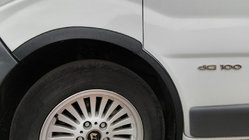 Renault Trafic 2001–2015 Kryty lemov blatníkov (4 ks, čierne) 2001-2007, čierny kov, predné + zadné fotografia 2