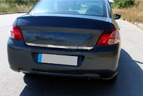 Peugeot 301 2012– Nerezové lišty na hranu kufra Carmos - turecká oceľ fotografia 1