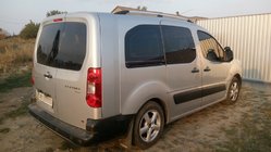 Peugeot Partner Tepee 2008–2018 Chrómové strešné lyžiny fotografia 3