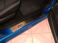 Peugeot 207 2006–2014 Nerezové prahové lišty Nataniko (4 ks) Štandard – lepiaca páska Lohmann, 0,5 mm fotografia 1