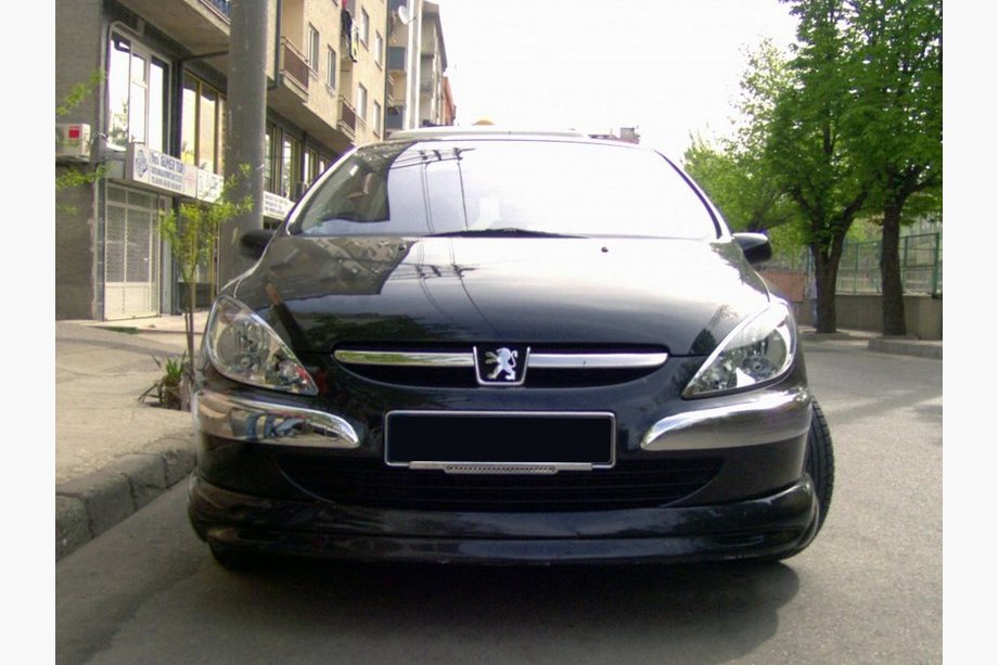 Peugeot 307 2001–2008 Predný spodný lip spojler (na lakovanie) Image