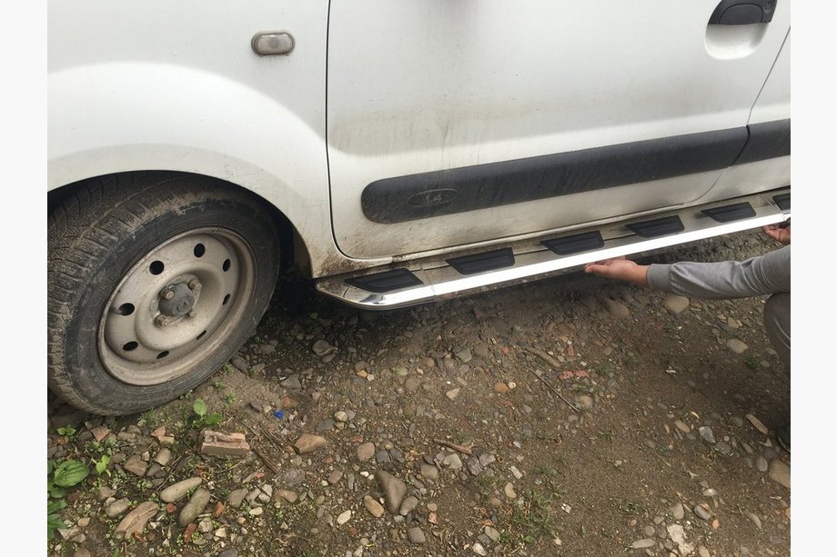 Renault Kangoo 1998–2008 Bočné nášľapy Vison (2 ks, hliník ↗ nerez) Image