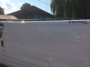 Renault Trafic 2001–2015 Čierne strešné lyžiny fotografia 9