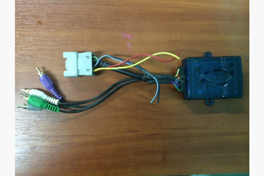Toyota Rav 4 2006–2013 Adaptér zosilňovača Scosche TA07SR (použitý) Image