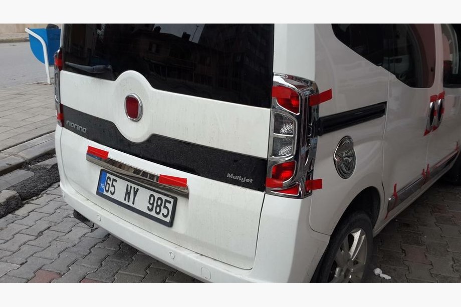 Fiat Fiorino/Qubo 2008–2024 Chrómové kryty brzdových svetiel s ohybom (2 ks, plast) Fotografia 4