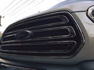 Ford Transit 2014– Nerezové lišty na masku chladiča (2014-2018, 3 ks) OmsaLine – talianska nehrdzavejúca oceľ fotografia 4