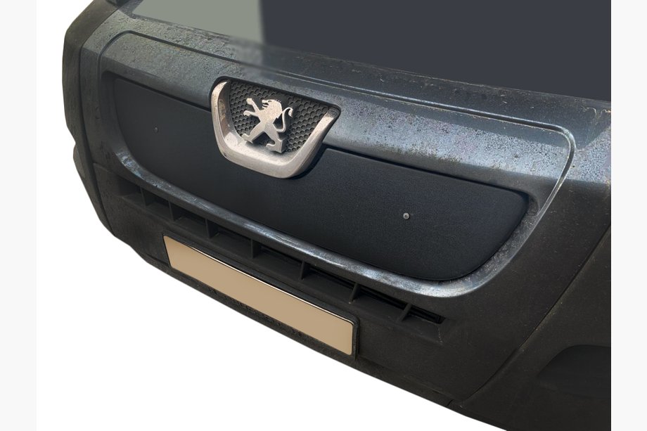 Peugeot Boxer 2006–2025 Zimná maska chladiča (2006-2014) Image
