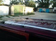 Opel Vivaro 2001–2015 Chrómové strešné lyžiny Krátka, plastové pätky fotografia 8