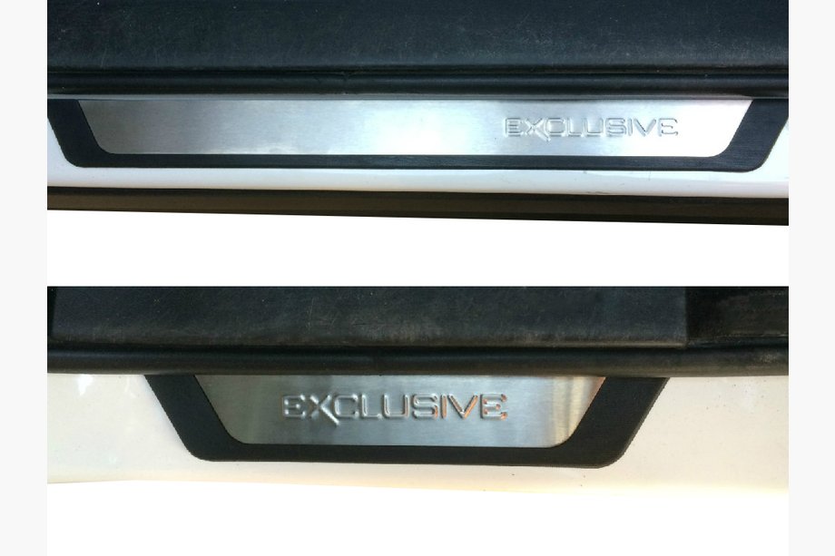 Range Rover Sport 2005–2013 Nerezové kryty prahov Flexill (4 ks) Image
