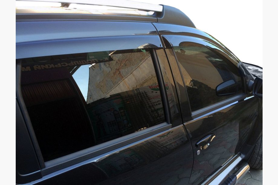Renault Duster 2008–2017 Okenné veterné deflektory (4 ks, Cobra) Image